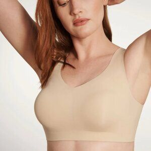 NWOT Evelyn & Bobbie The Defy Bra in Sand